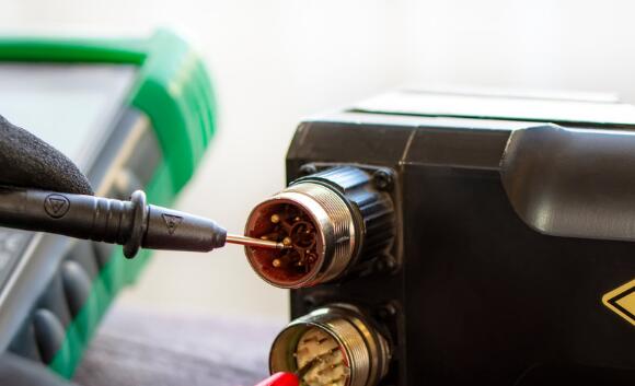 直線電機加工中心，直線電機加工的最新技術與方法