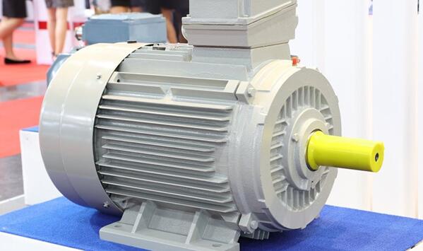 無刷電機是交流的，無刷電機的工作原理和特點
